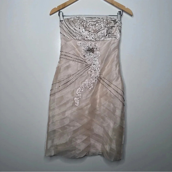 Sue Wong NWT Strapless Pleated Organza Embellished Cocktail Dress Size 2 - Picture 3 of 12